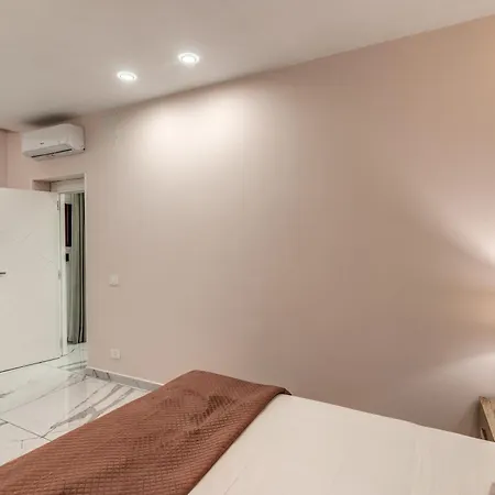 Διαμέρισμα Sanita Grand For 10 Guest